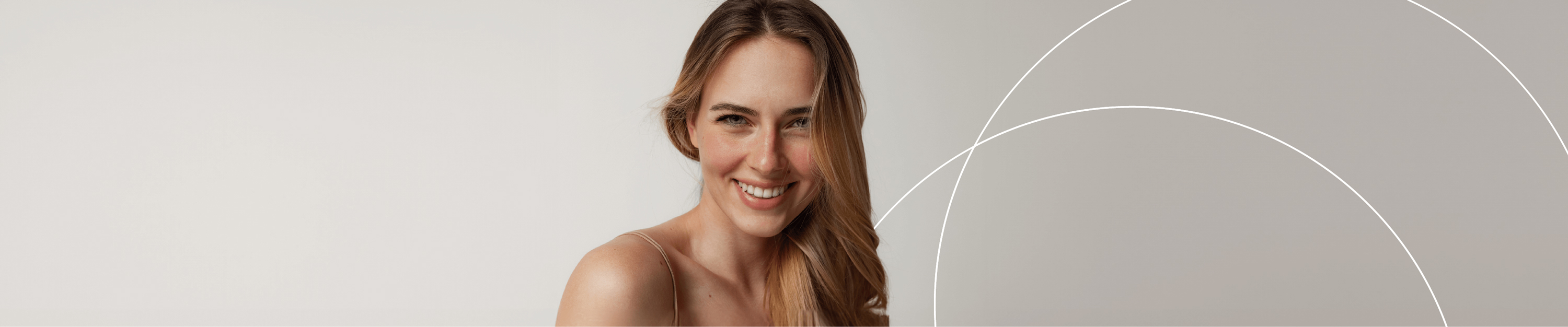 Sorriso com facetas dentárias
